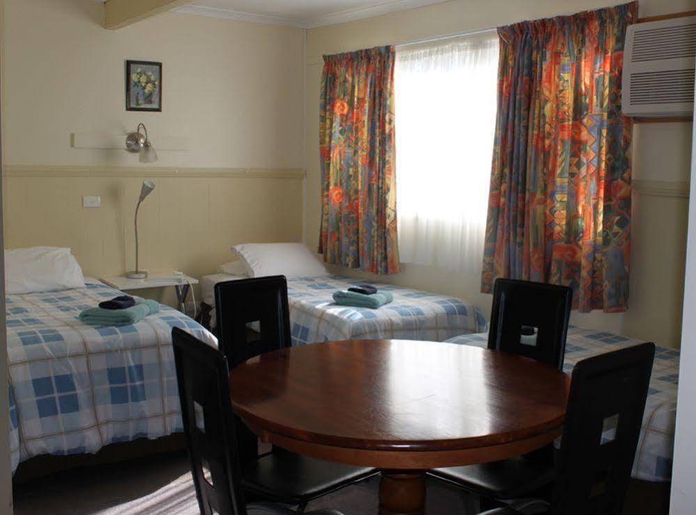 Kaniva Midway Motel 외부 사진